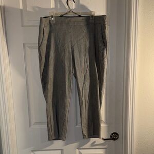 Striped Black and white capri